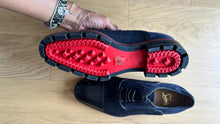 Load image into Gallery viewer, Christian Louboutin shoes 39

