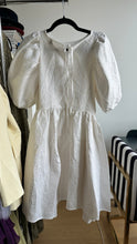 Load image into Gallery viewer, White Cupcake Dress
